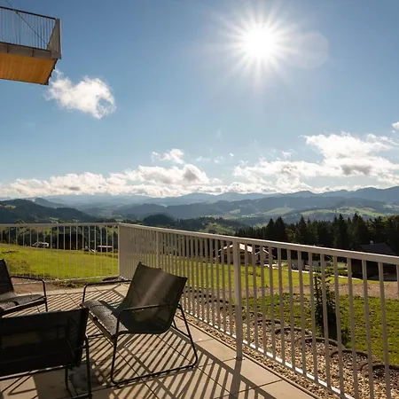 Apartment Tatrystay Hillside